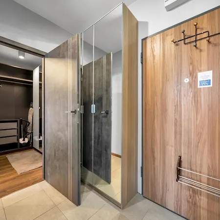 Kasprzaka 29c - Terrace, Workspace, Expo - By Rentujemy