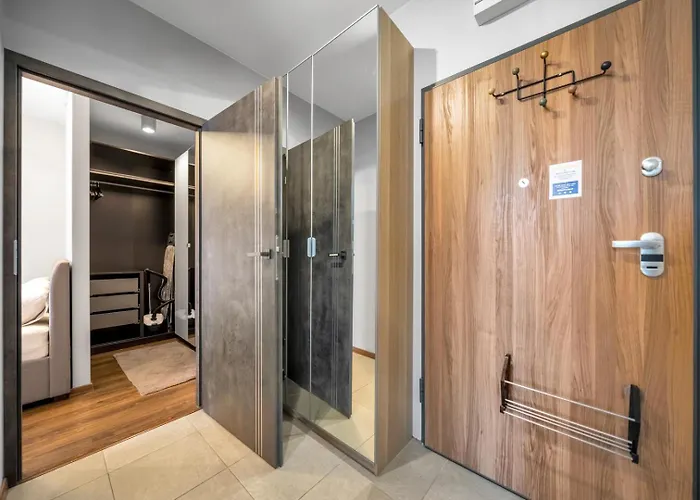 Kasprzaka 29c - Terrace, Workspace, Expo - By Rentujemy